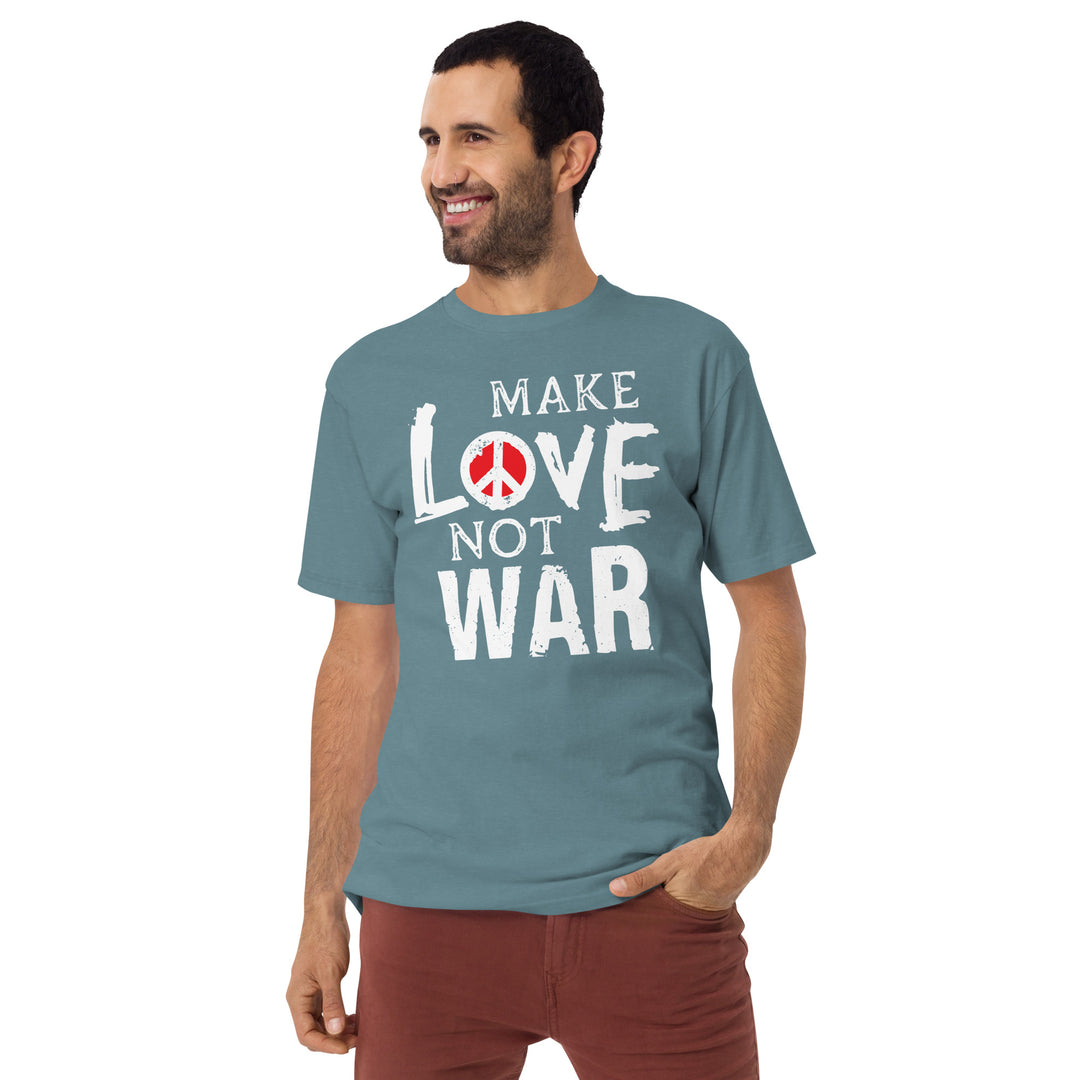 Make love not war Men’s premium heavyweight tee