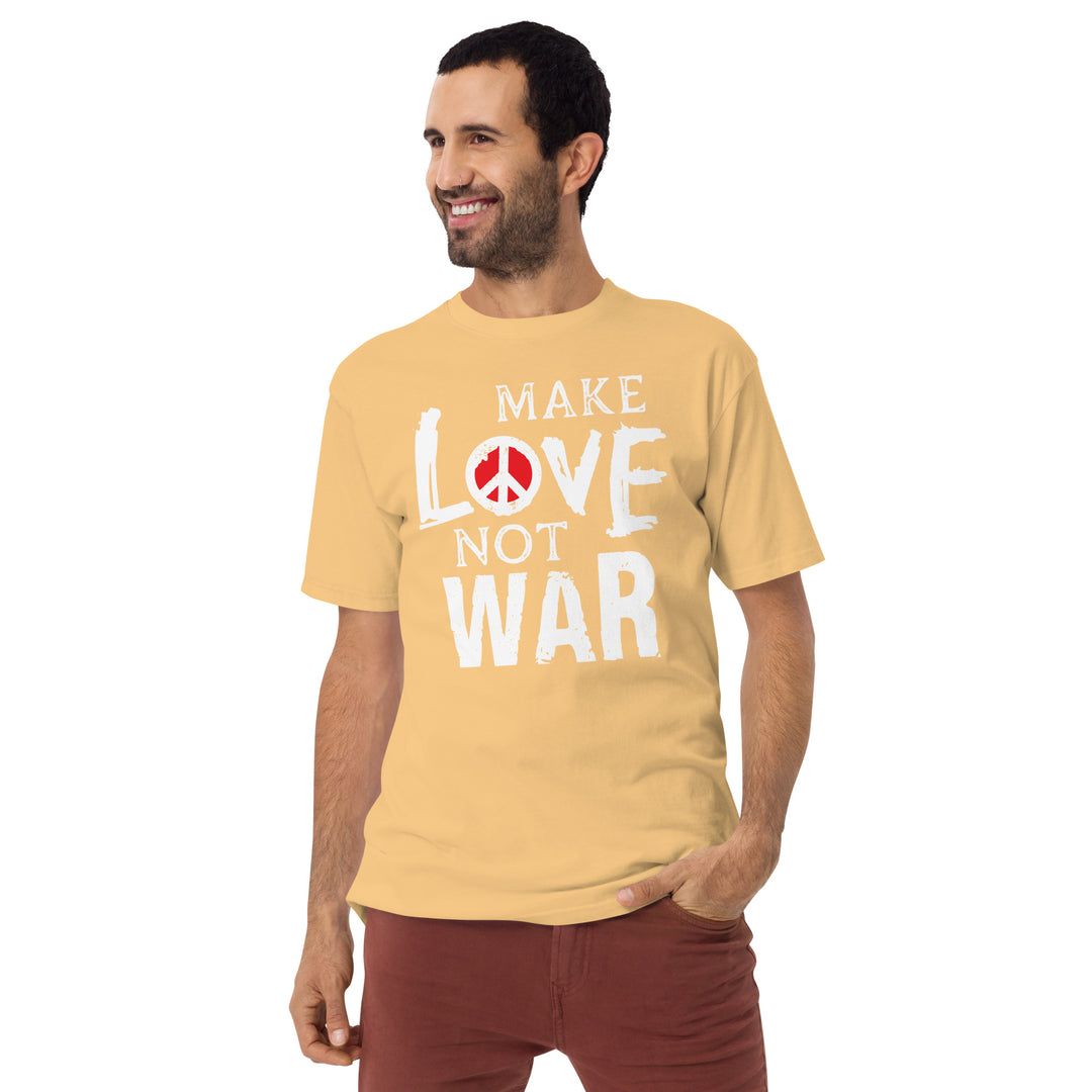 Make love not war Men’s premium heavyweight tee