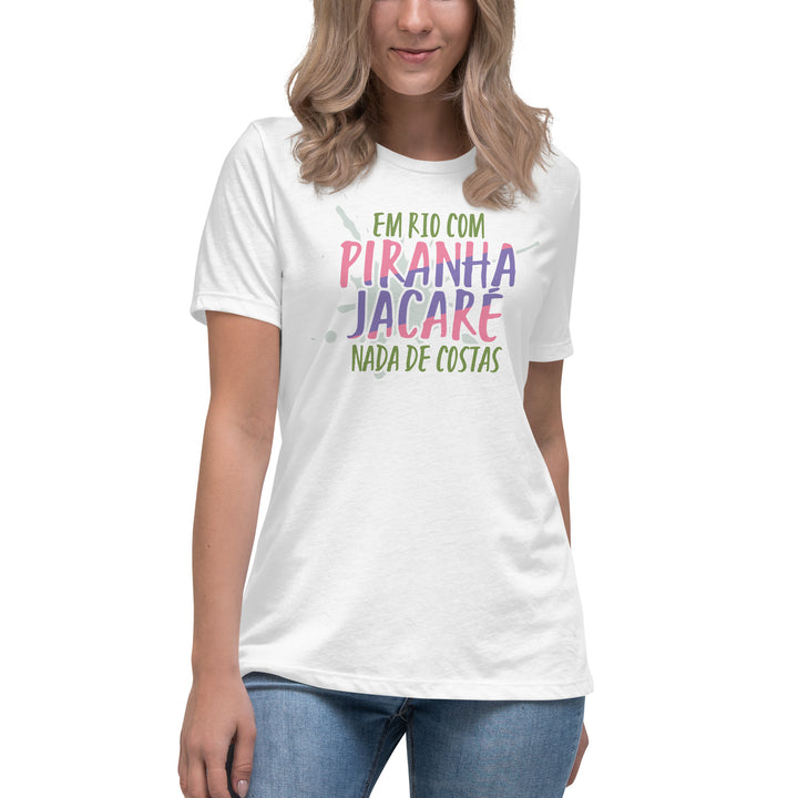 Em rio com piranha jacaré nada de costas Women's Relaxed T-Shirt